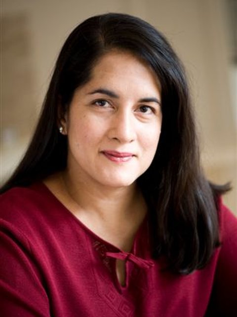 Dr Kamini Titus, Specialist Orthodontist